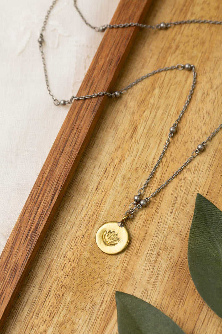 Guidance 21.5-23.5" Faceted Serpentine With Hilltribe Lotus Stamped Pendant Simple Necklace