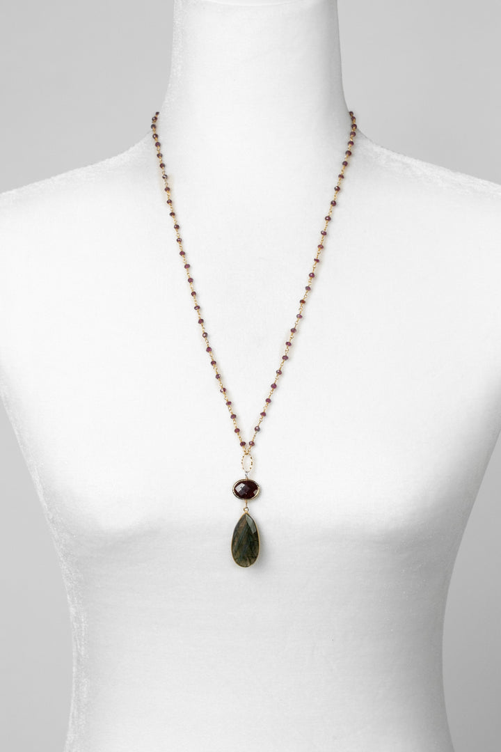 Holly 24.5-26.5" Labradorite Bezel With Garnet Statement Necklace