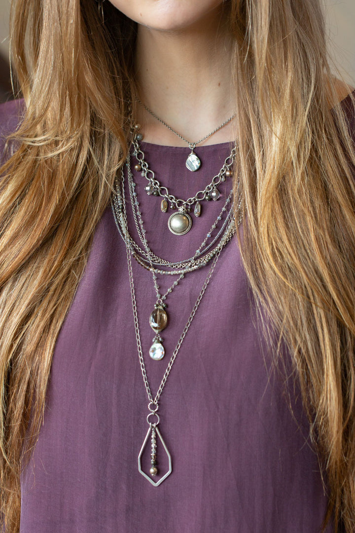 Windsor Castle 15.5-17.5" Abalone Teardrop Briolette Simple Necklace